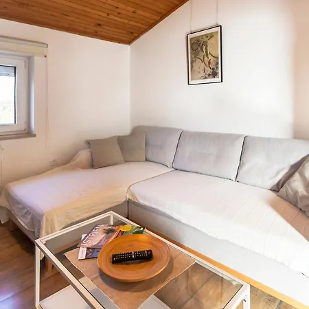 By Interhome