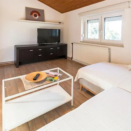 By Interhome
