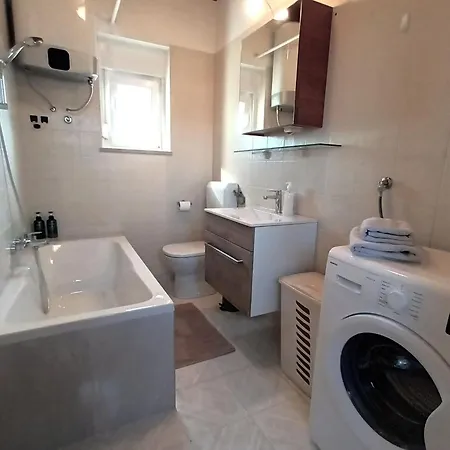 By Interhome Apartman *